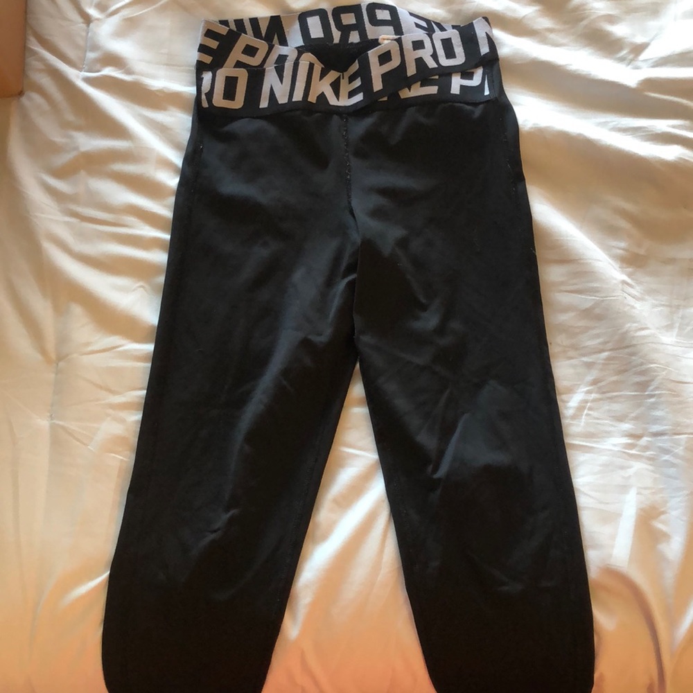 Nike Pro Capri Leggings